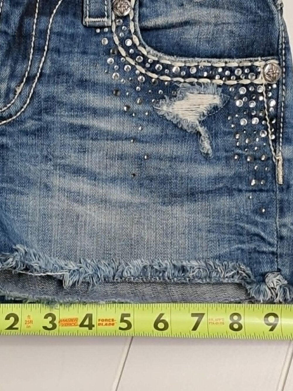 Miss Me Shorts Size 28 Low Rise Distressed Denim Embelished Rhinestone JE8154H - Picture 12 of 15